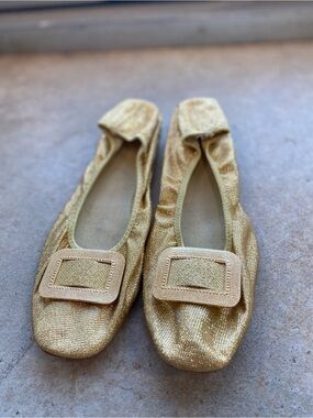 Gold Women's Ballet Flats with Decorative Buckle SIZE 7-7.5